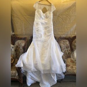 Elegant White  Wedding Dress